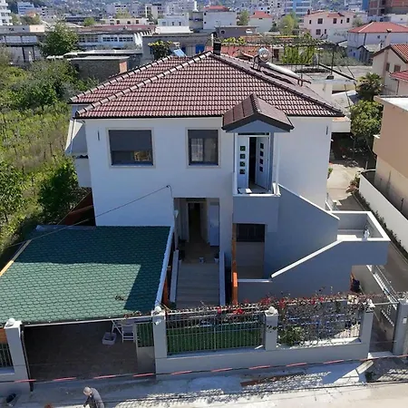 Villa Jaupaj *