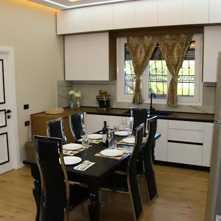 Jaupaj فيلة فلورا